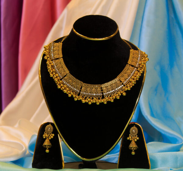 Antique Gold-Plated Necklace Set with Earrings